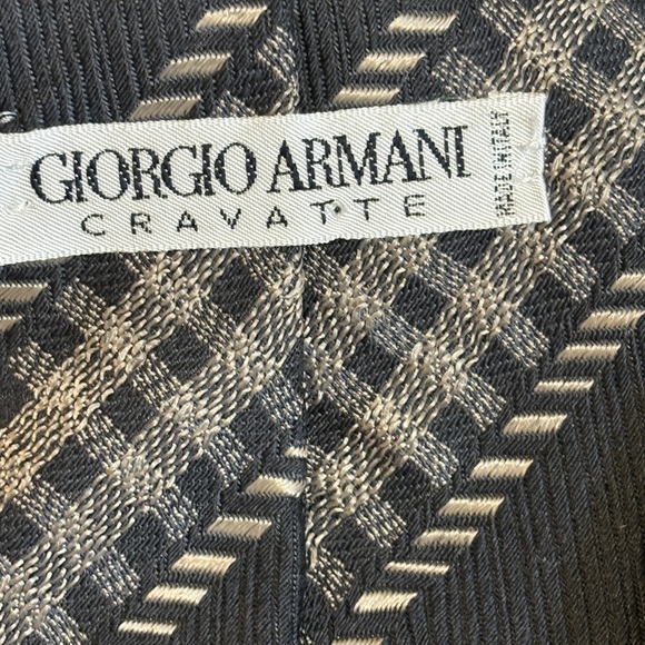 Giorgio Armani Elegant Black and Gray Striped Tie